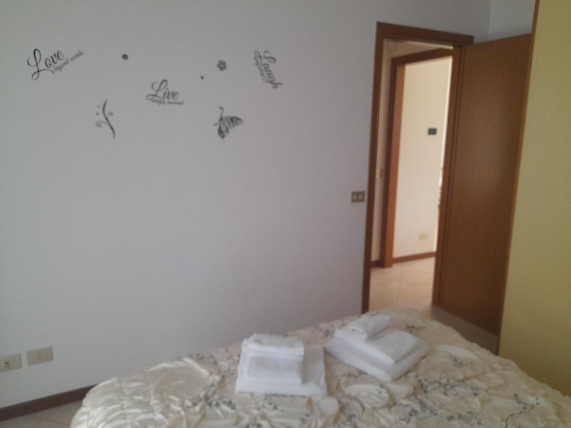 Mahatma Residence Lake View Lazise Room photo